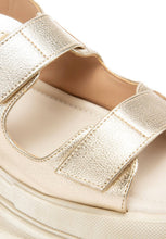 Cargar imagen en el visor de la galería, Sandalia Chunky Sun Chaser - Dorado - Unique
